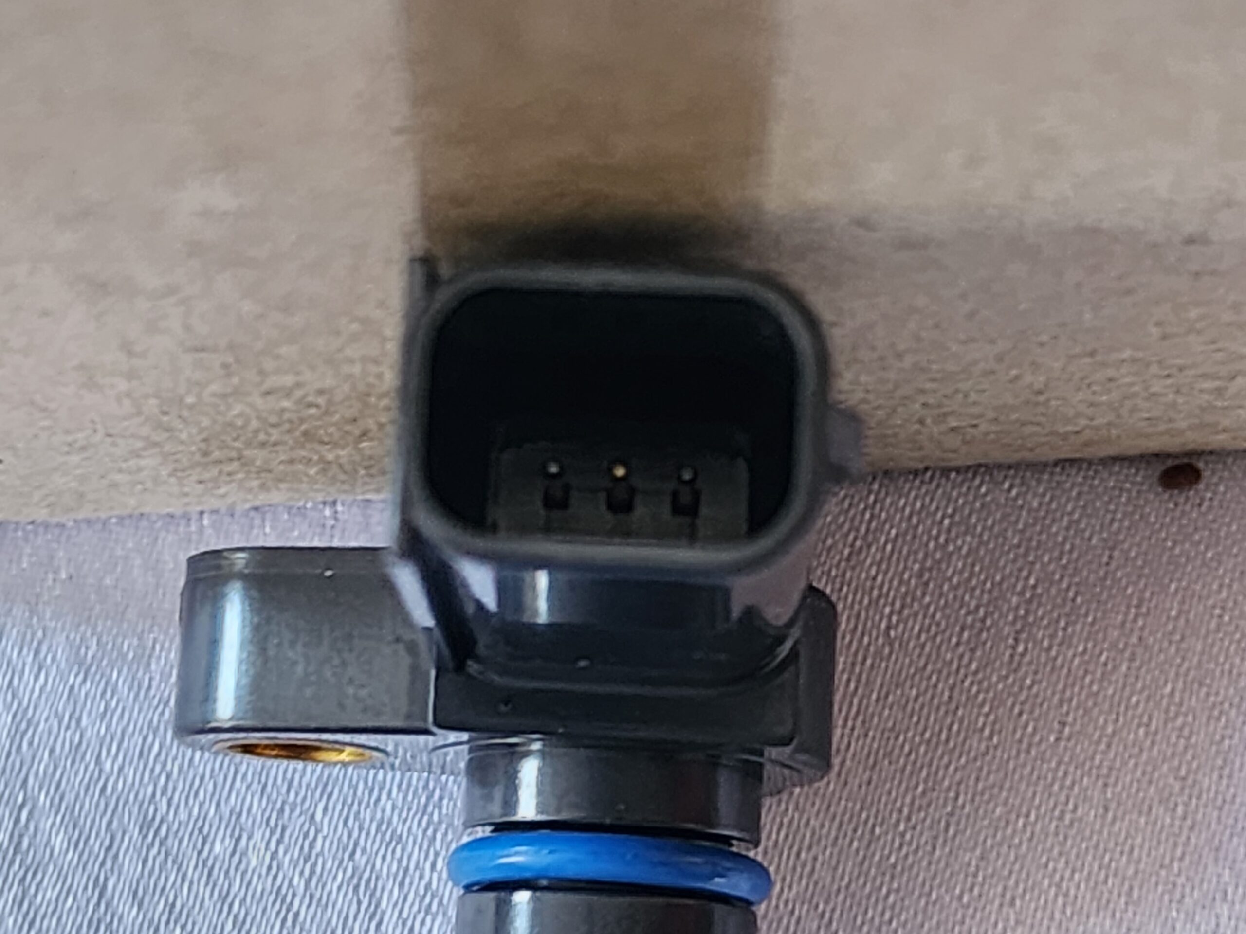 Japanese Subaru Fuel Pressure Regulator - Image 2
